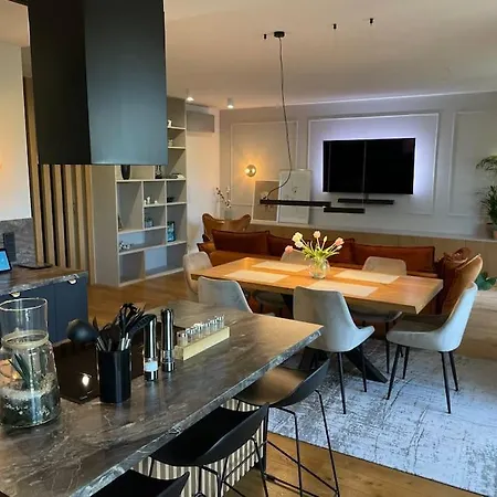 Luxurious & Spacious 2-bedroom شقة